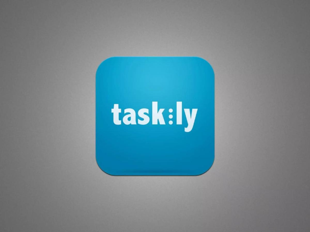 Taskly pitch deck slide 1 of 28