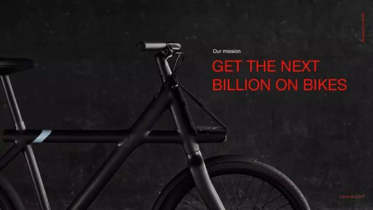 VanMoof pitch deck slide 3 of 8
