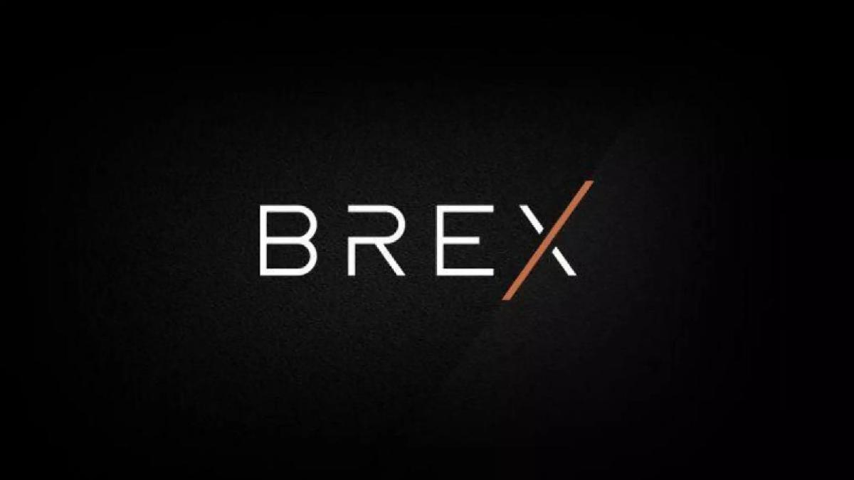 Cover slide of the Brex pitch deck