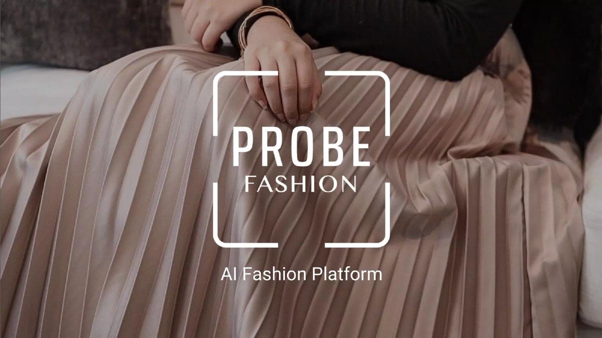 Cover slide of the Probe Fashion Pitch Deck Teardown pitch deck