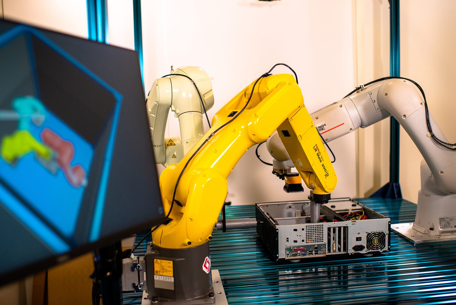 Cover slide of the Realtime Robotics pitch deck — Series A 2021