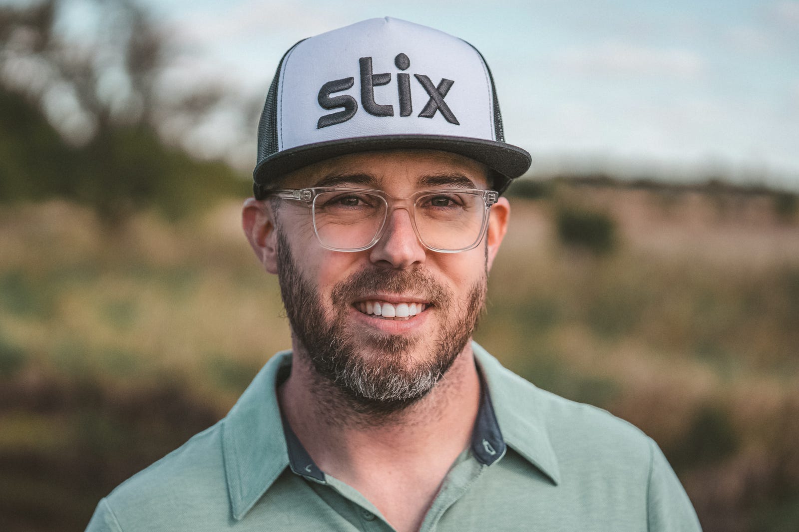 Cover slide of the Stix pitch deck — Series A 2022