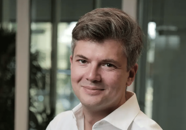 This Lawyer Turned Entrepreneur Raised <div id=